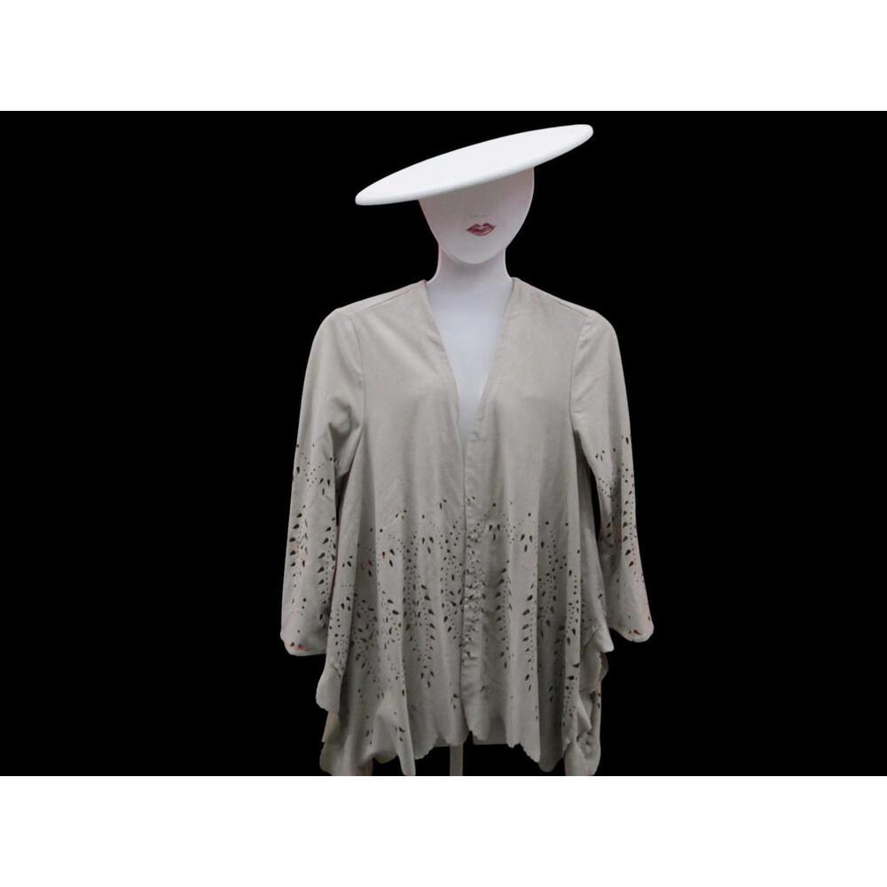 Chicos Size 0 Beige Open Front Laser Cut Cardigan Jacket Long Sleeve Boho